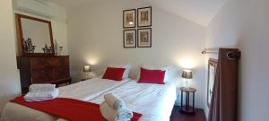 Les Terrasses du Carlat "Le four à pain", situation idéale pour visiter la Dordogne, piscine, jardin, parc, charme