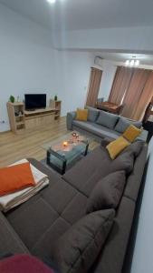 Ultra Central and Spacious with AC and Balcony