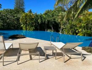 Royal Apartments 1 bedroom apartment sea views