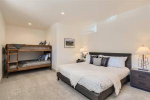 Silverthorne 4 BD Brand New Home