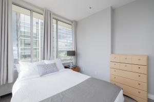 Obasa Suites @ The Hamilton