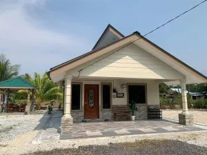 Teratak Annur Homestay - Kampong Tanjong Karang