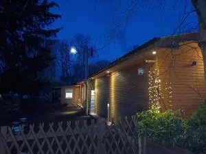 Monteur- Ferienwohnung für 5 Pers Gartenhaus - Köthen