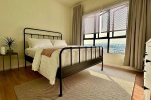 The Queens Suite