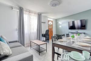 Badalux - Paris, CDG, Expo Parc, StadeDeFrance