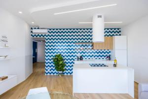 AT Twenty-ONE New Apt - EXCLUSIVE PANORAMIC Views!