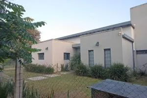 Casa cálida, amplia y cómoda - Коррієнтес