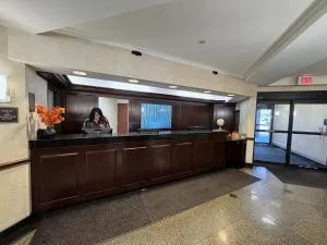 Troy Inn & Suites - Pontiac