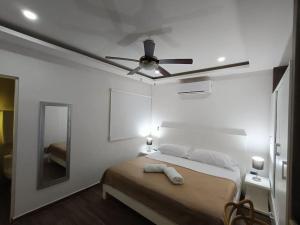 Moderno 1BR sauna gimnasio alberca a cuadras de la 5ta av centro