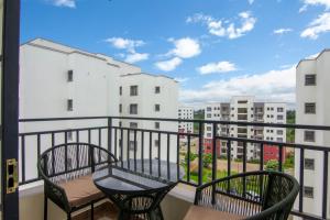 Tatu City Tranquility 3BR APT