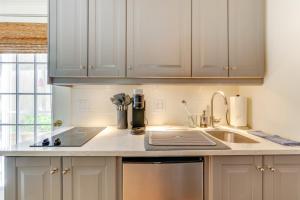 Steps to Beach Stylish and Lofted Provincetown Gem