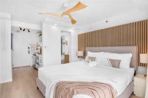 Ocean Retreat: Remodeled Pacific Monarch Haven