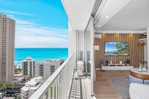 Ocean Retreat: Remodeled Pacific Monarch Haven