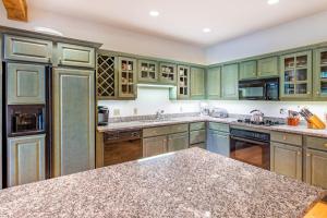 Ski on Ski Off Snowbridge Place