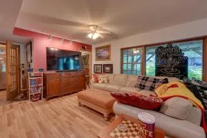 3 Mi to Iowa State University Ames Apartment - Эймс