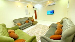 البيت بيتك للضيافة الخاصة