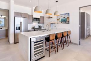 Oceanfront Condo Steps Away From Cerritos Beach