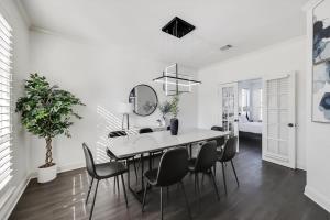 Luxury Home w Hot Tub near DFW Airport