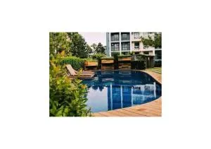 CozyLuxe Staycation at Pine Suites Tagaytay by Crown Asia - Iruhin