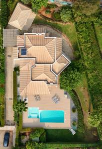 Stunning 4-Bedroom Villa With Pool - Perfect For Families