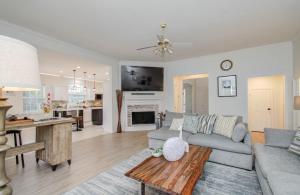 Big Texas Living - Spacious 5-BD with Pool