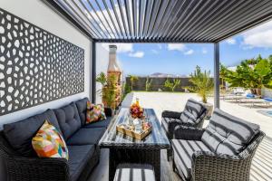 Villa Playa Blanca - Heated pool, AirCon