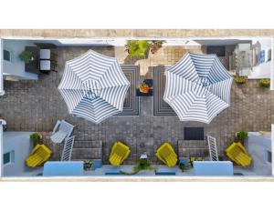 Beachside Bliss Hollywood Studio