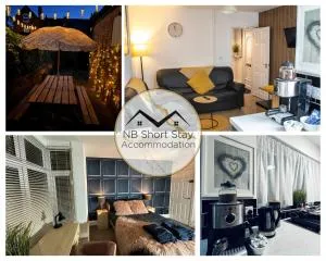 Book your stay near Bailgate the heart of Lincoln! Short let & longer bookings welcome, weekly and monthly offers - Burton