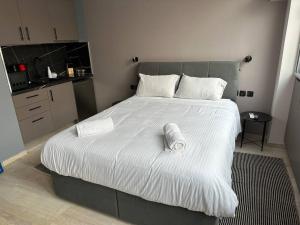 Port Brown Suite 2