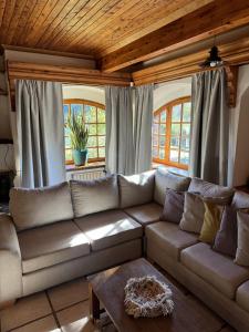 Alma Andina a orillas del río Quilquihue, frente al lago Lolog