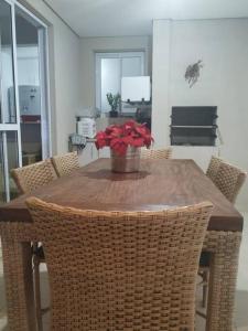 Apê Guaru - 400m da praia Enseada!