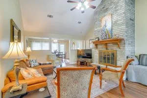 Calhoun Home with Spacious Interior and Backyard! - Ruston