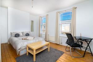 Bright Spacious Double Bedroom - Penziony, Londýn