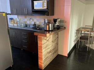 Aparta suites torre de prado 504