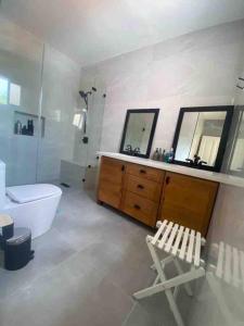 Hermosa villa en metro country club Juan dolio