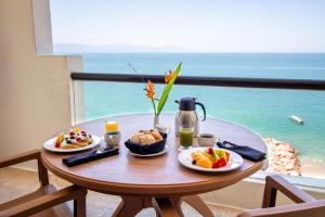 Plaza Pelicanos Grand Beach ResortInclusive