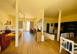 Warm Studio MB1 at Marina El Gouna