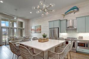 Sandy Feet Retreat TC 9106