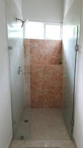 House completely furnished Total privacy 8Pax