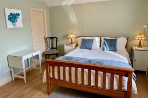 Carrigadaggen Lodge 2 king bed Apartment - Spacious & Comfy!