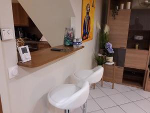 Maisons de vacances Charmant Pavillon - 15 min de Paris - Gare a 300 m : photos des chambres