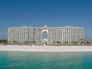 Beachfront Condo with Spectacular Gulf Views