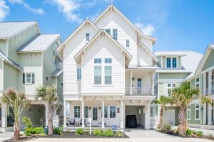 Suns Out Buns Out 113 TEA