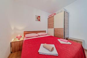 Apartments by the sea Zaklopatica, Lastovo - 12452