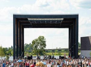 Half Off Prices! 2 Miles to Downtown Front Street! Free Parking!