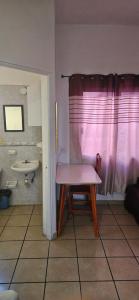 Habitacion Privada Sencilla Zona Dorada Sabalo Mazatlan No contamos con Estacionamiento