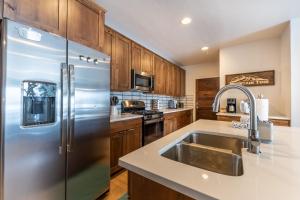 Blue R Flats Bld 1 103