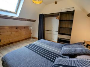 Maisons de vacances Gite en Berry: terrasse couverte, ping-pong, pres Zoo de Beauval et Chateau de Valencay - FR-1-591-618 : photos des chambres