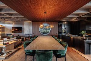 Luxurious Farm House