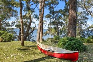 Halcyon on the Basin by Experience Jervis Bay